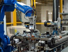 <b>董明珠对智能制造行业有很高认可度，将来会用行动表明</b>