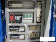 PLC控制柜进行非标设备自动化